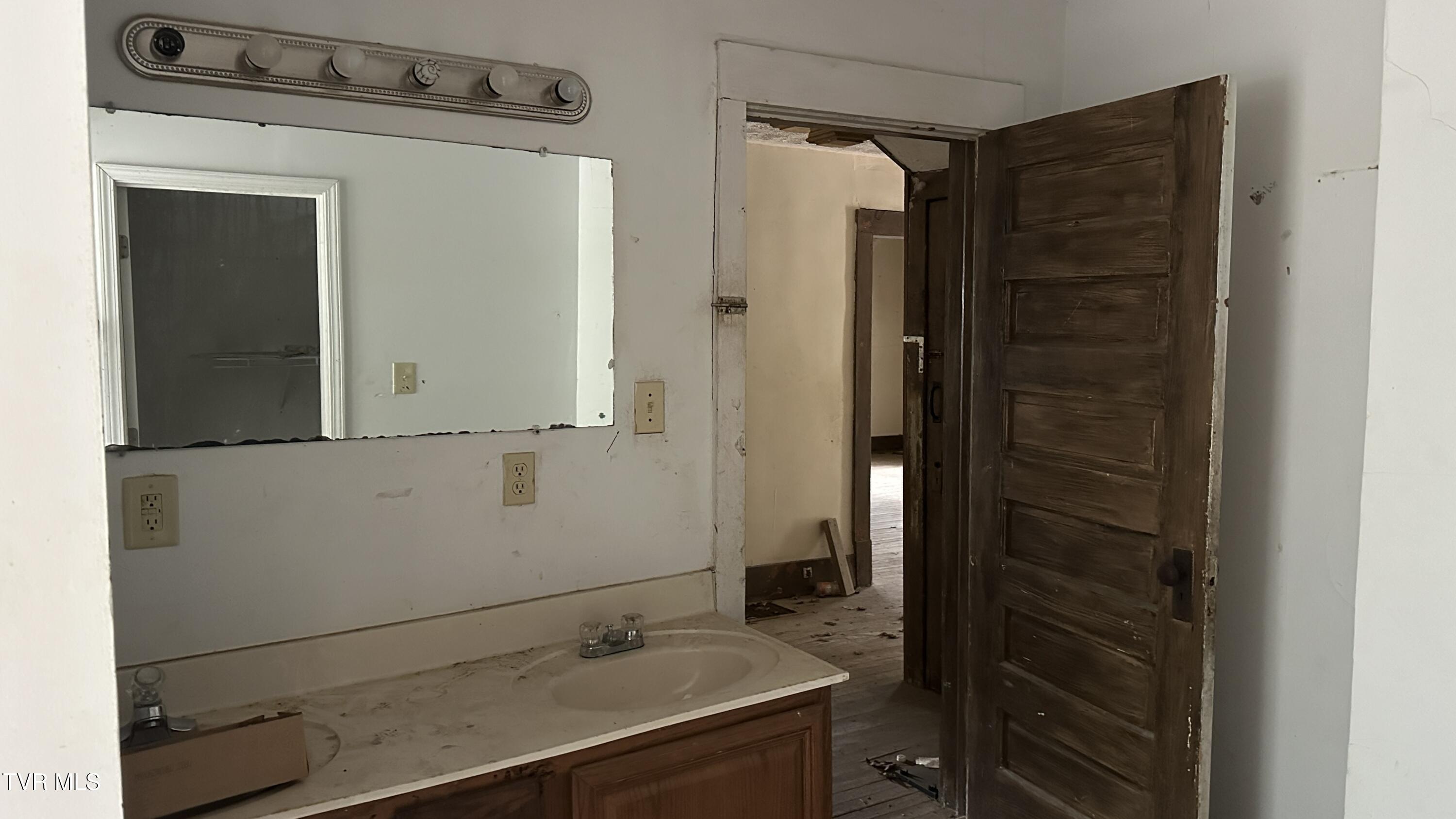 2459 Old State Rte 34 Limestone, TN 37681 - Photo 55 of 71 Old St Rte 34__40