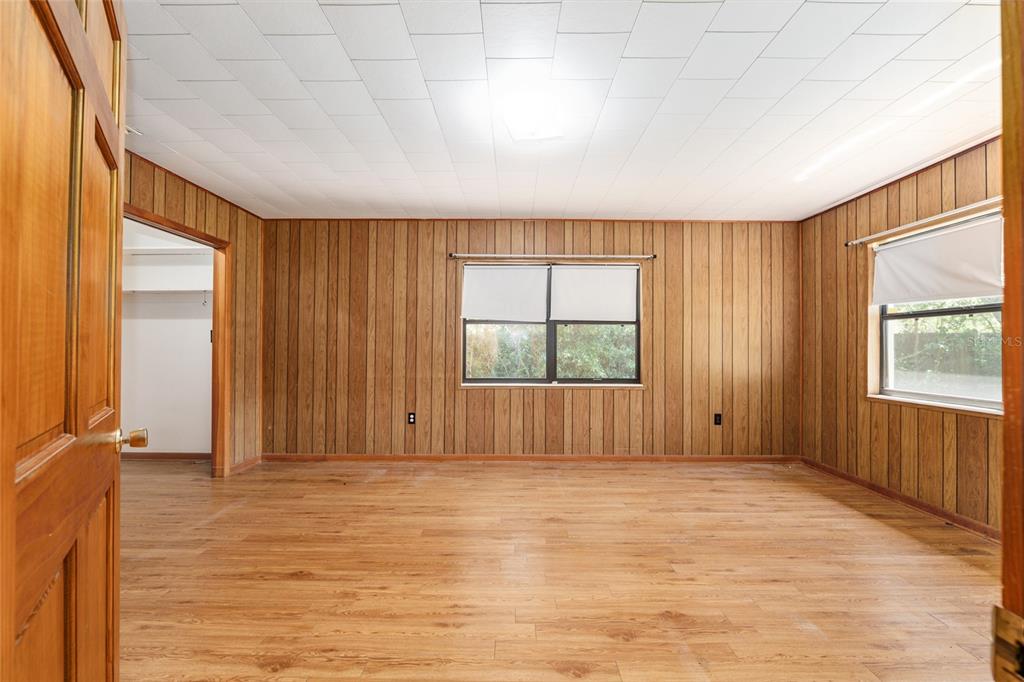 4367 Highway 301 Bushnell, FL 33513 - Photo 18 of 44 a view of an empty room with a window
