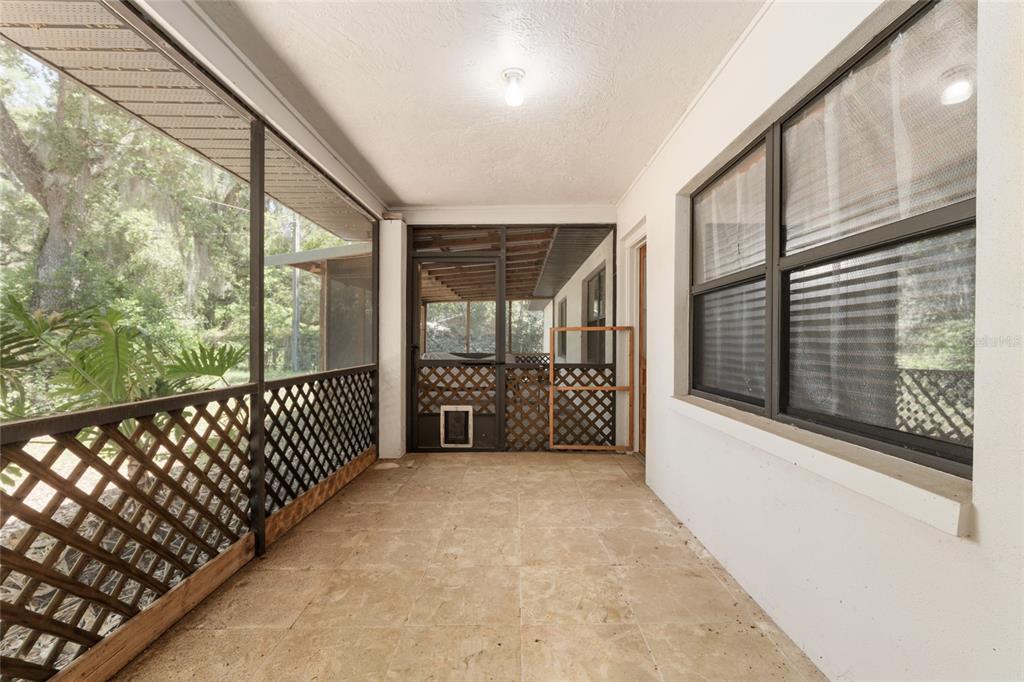 4367 Highway 301 Bushnell, FL 33513 - Photo 30 of 44 a view of a porch