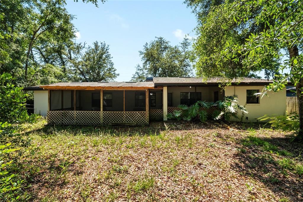 4367 Highway 301 Bushnell, FL 33513 - Photo 35 of 44 a house view with a garden space