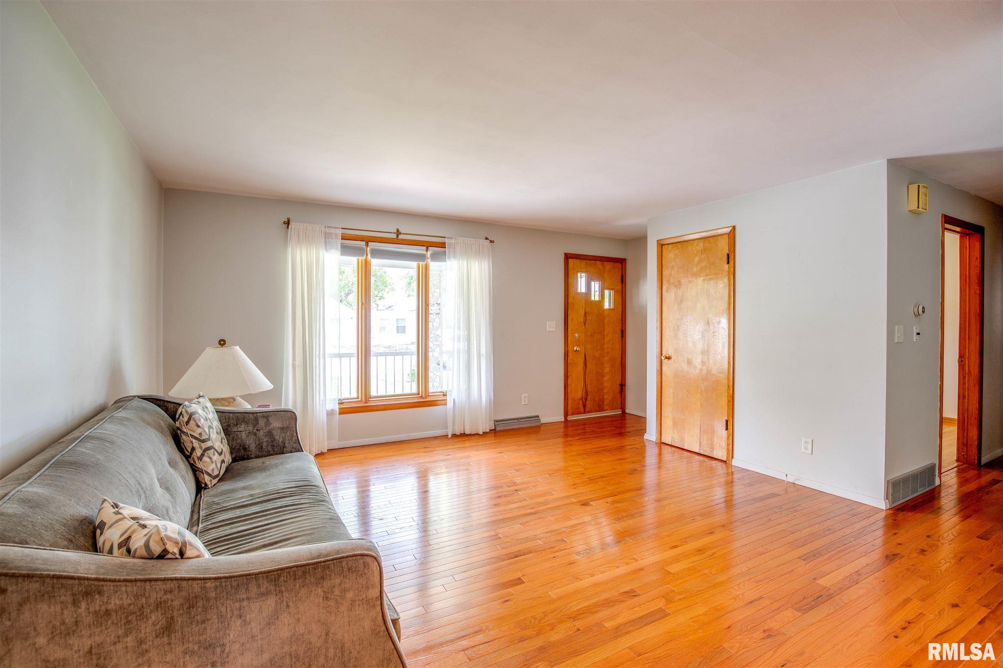 208 East Garrett Street Springfield, IL 62703 - Photo 5 of 18