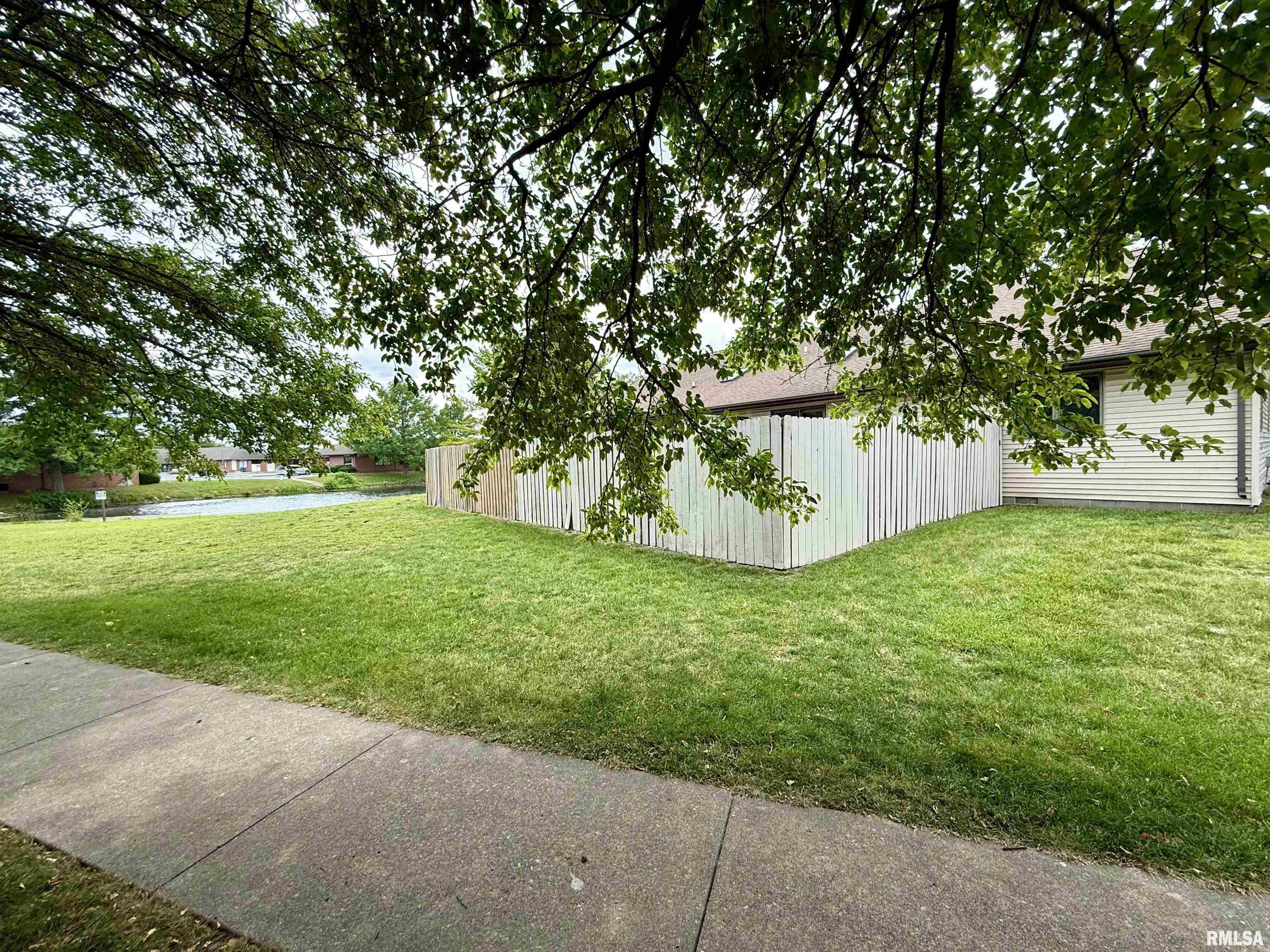 1908 Bayview Court Springfield, IL 62704 - Photo 21 of 24