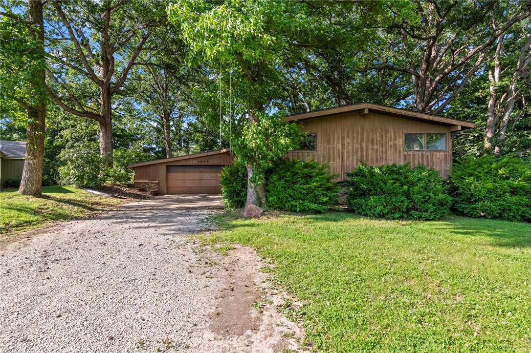 3044 Greenlake Drive Decatur, IL 62521 - Photo 3 of 44