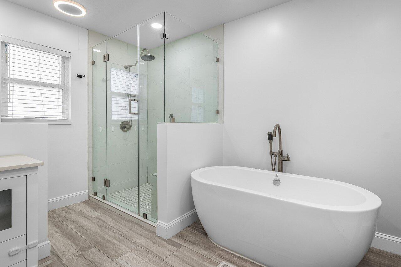 990 Northwest 8th Street Boca Raton, FL 33486 - Photo 14 of 30 14