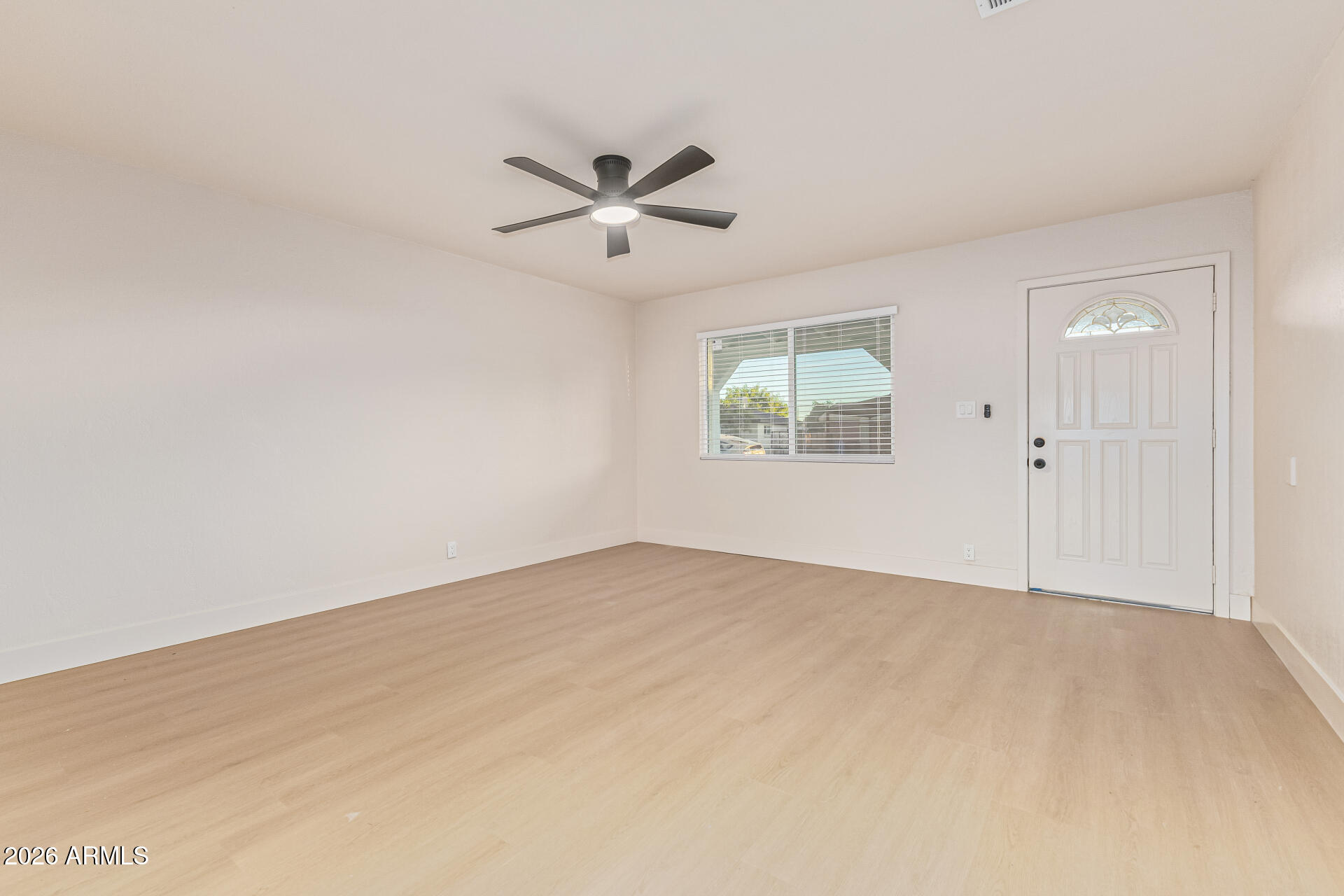 4634 West Weldon Avenue Phoenix, AZ 85031 - Photo 5 of 21 07-Weldon