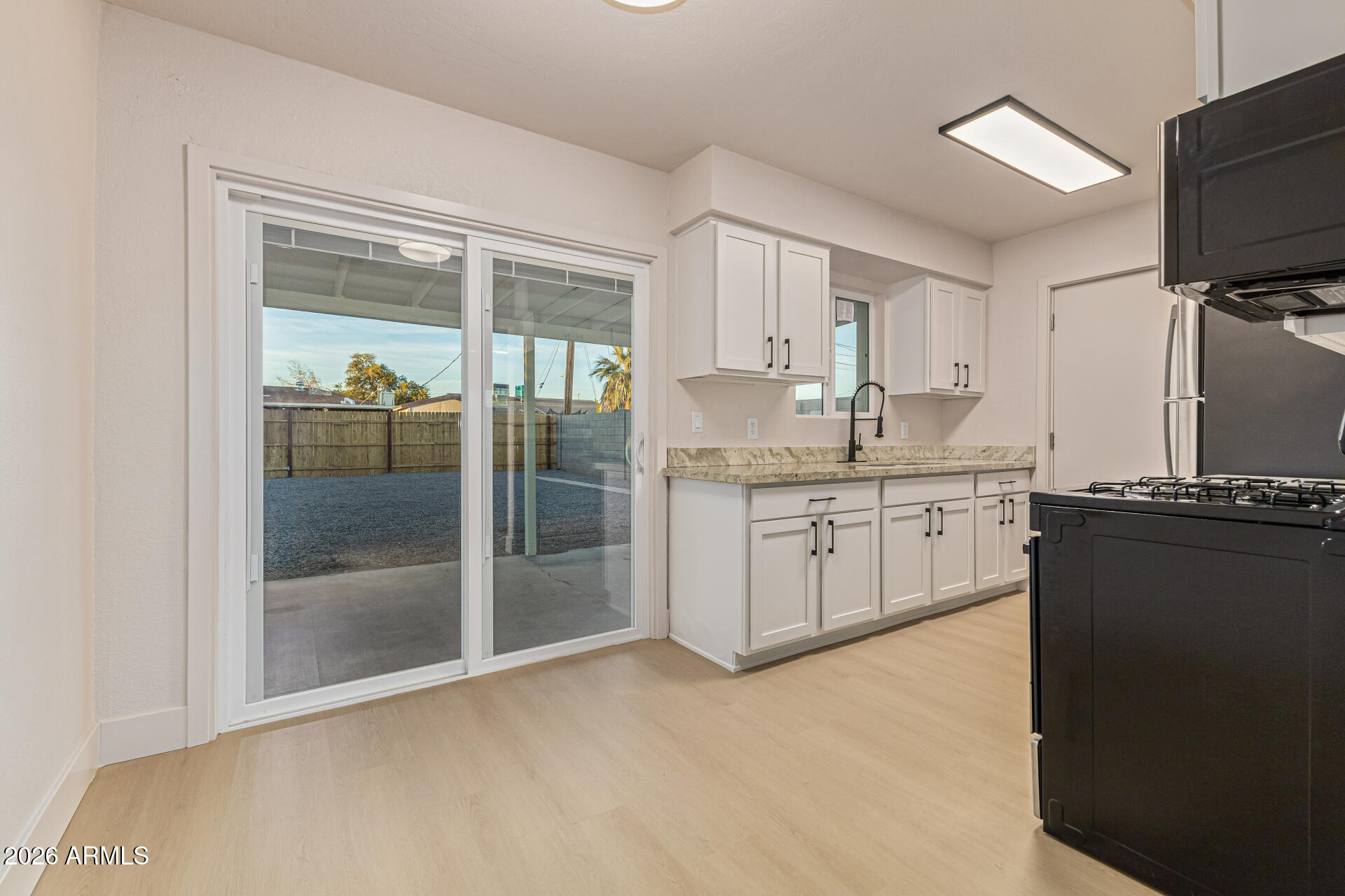 4634 West Weldon Avenue Phoenix, AZ 85031 - Photo 8 of 21 11-Weldon