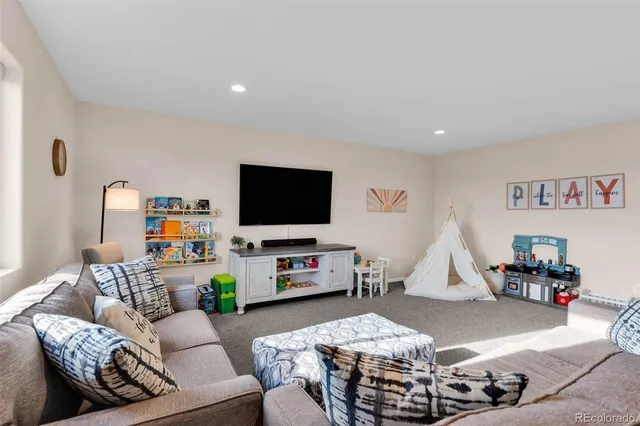 $469,900 | 1712 Kingfisher Lane, Pueblo, CO 81008