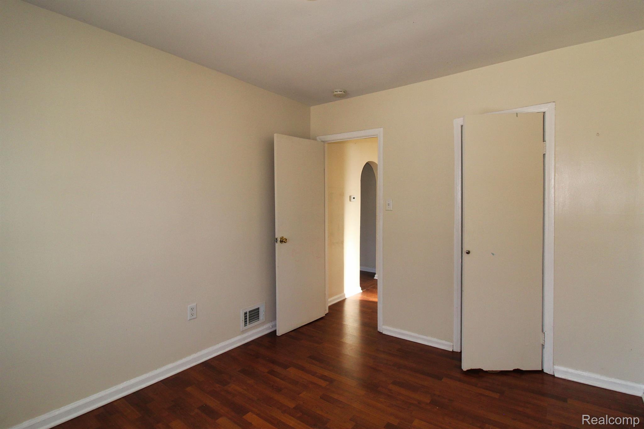 8064 Toepfer Road Warren, MI 48089 - Photo 7 of 8 Gallery Image 7