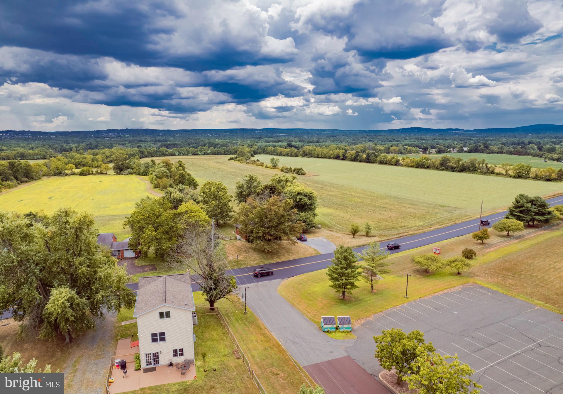 2555 Big Road Perkiomenville, PA 18074 - Photo 3 of 61