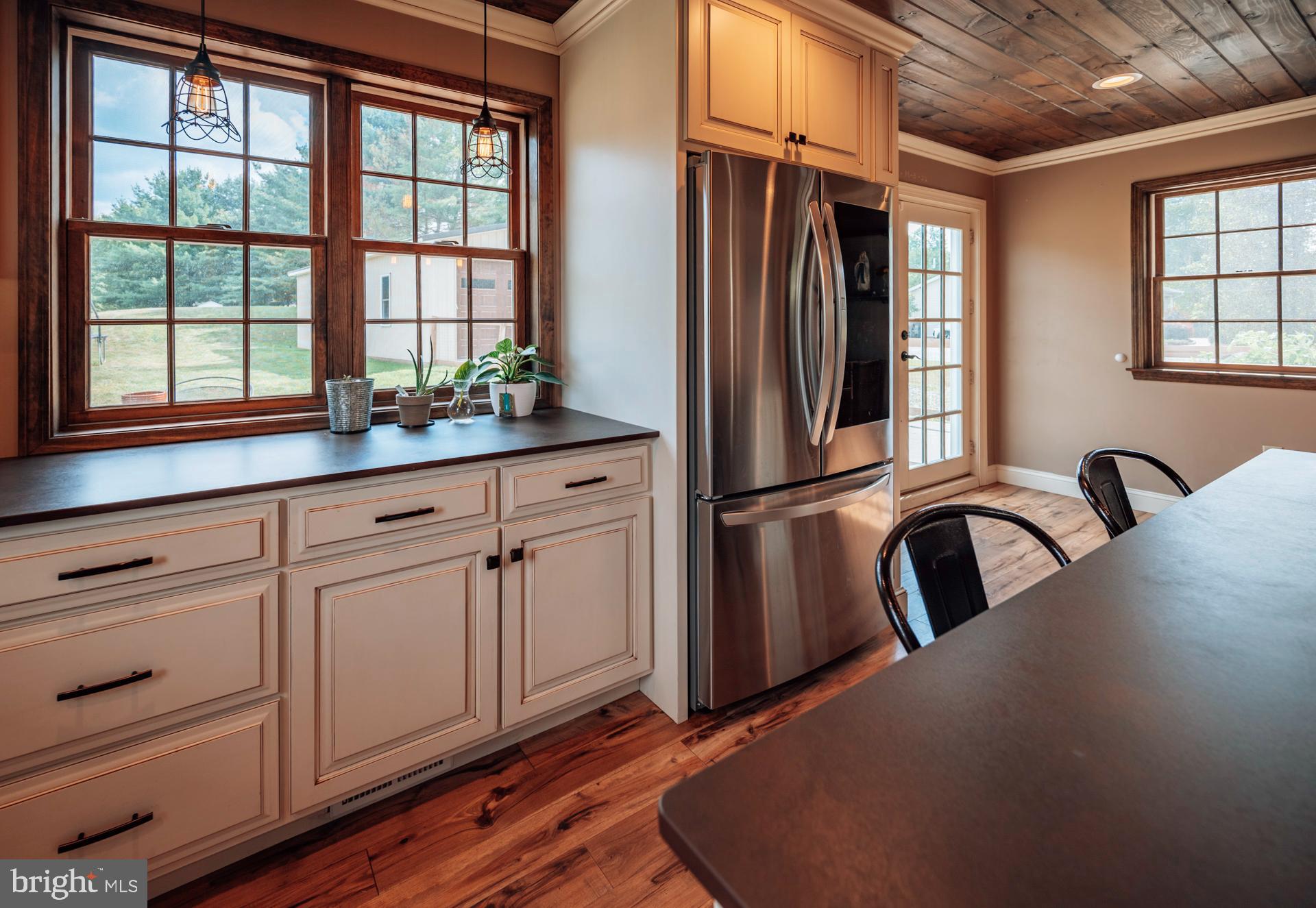 2555 Big Road Perkiomenville, PA 18074 - Photo 9 of 61