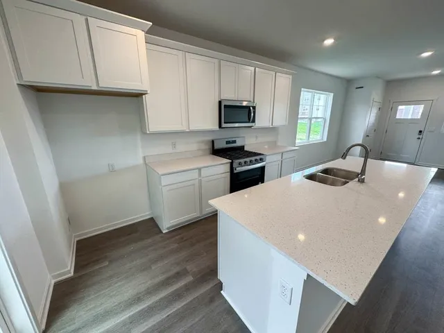 $411,990 | 547 Oak Opening Drive, Stoughton, WI 53589