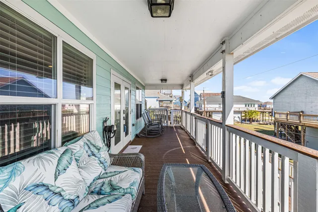 $460,000 | 12922 Buccaneer Parkway, Freeport, TX 77541