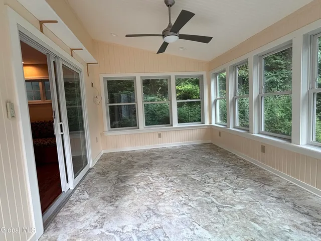 $450,000 | 102 Woodhaven Drive, Glenville, NY 12302