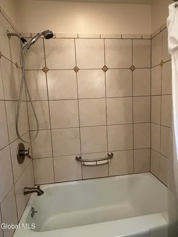 $450,000 | 102 Woodhaven Drive, Glenville, NY 12302