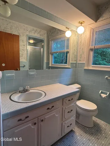 $450,000 | 102 Woodhaven Drive, Glenville, NY 12302