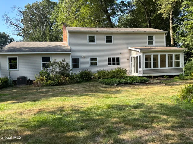 $450,000 | 102 Woodhaven Drive, Glenville, NY 12302