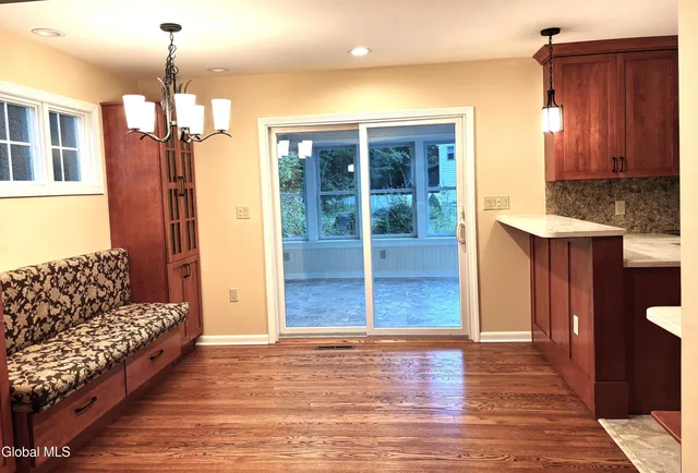 $450,000 | 102 Woodhaven Drive, Glenville, NY 12302