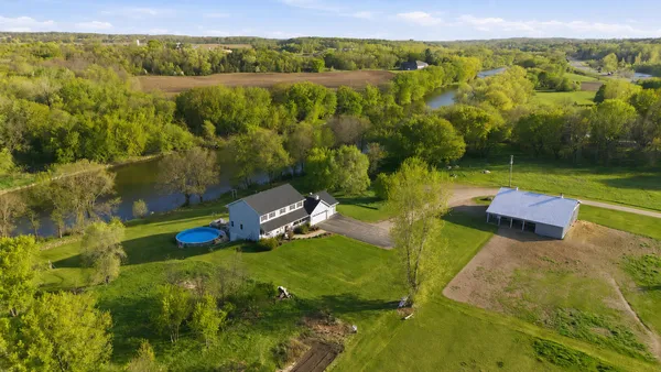 $850,000 | 550 Jansen Avenue Southeast, Buffalo, MN 55313