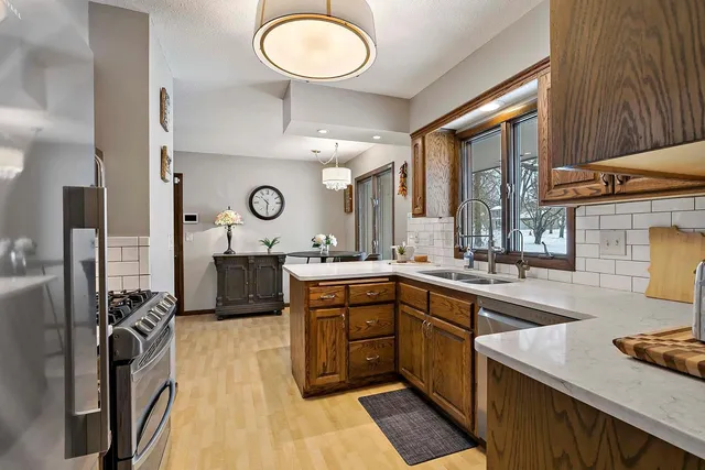 $550,000 | 16201 Hillcrest Lane, Eden Prairie, MN 55346