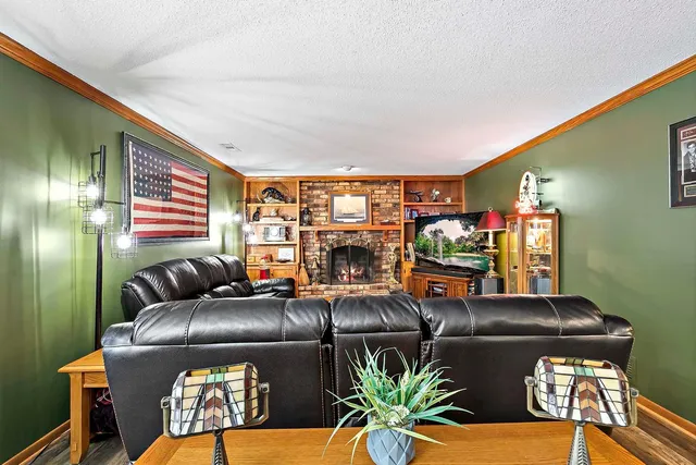 $550,000 | 16201 Hillcrest Lane, Eden Prairie, MN 55346