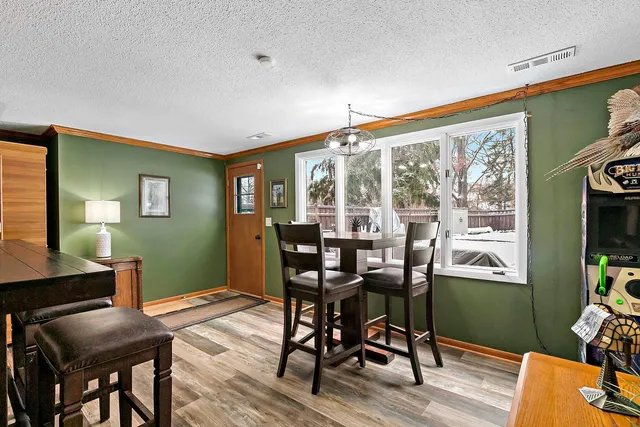 $550,000 | 16201 Hillcrest Lane, Eden Prairie, MN 55346