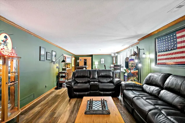 $550,000 | 16201 Hillcrest Lane, Eden Prairie, MN 55346