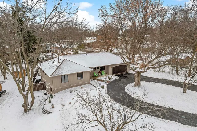 $550,000 | 16201 Hillcrest Lane, Eden Prairie, MN 55346