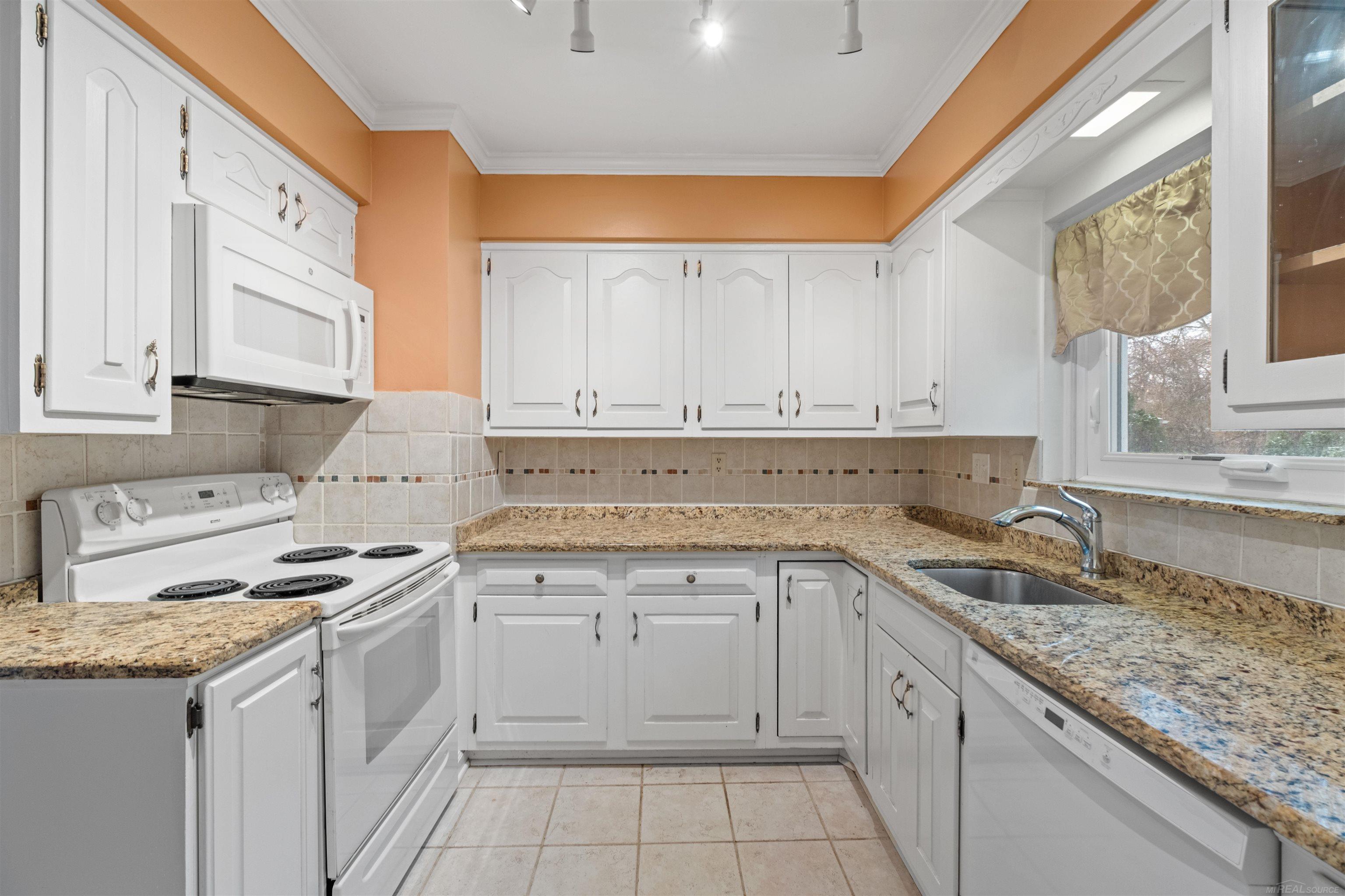 1003 Bedford Road Grosse Pointe Park, MI 48230 - Photo 21 of 70