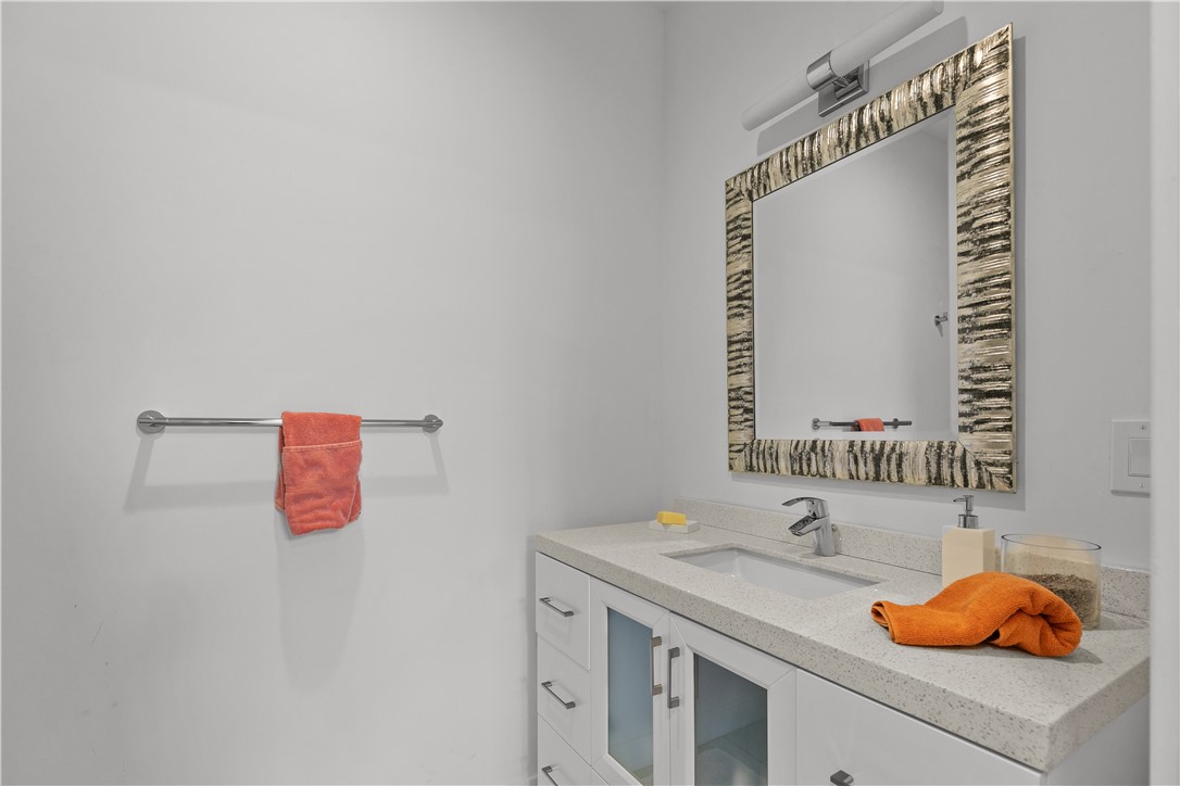 27 Weatherly Avenue Newport, RI 02840 - Photo 11 of 27