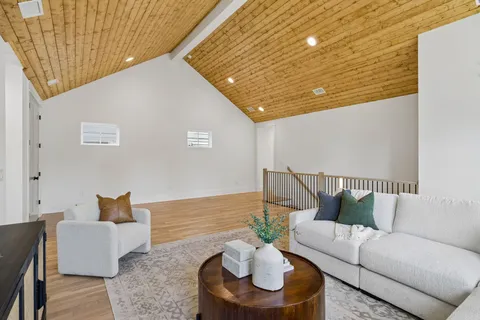 $1,450,000 | 832 B Neartop Drive, Nashville, TN 37205
