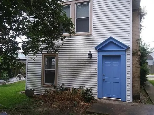 $1,200 | 237 St George Avenue, Unit A, New Orleans, LA 70121