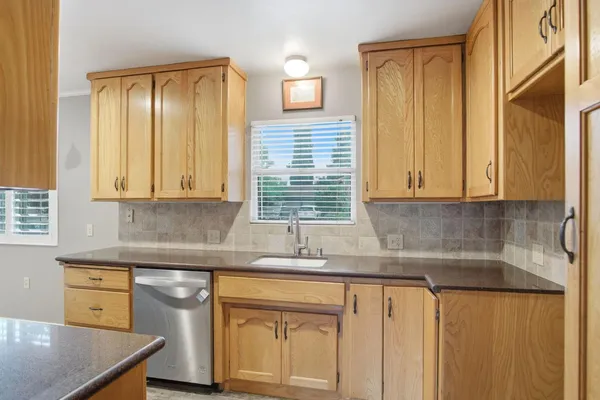 $579,999 | 7888 Cedar Lane, Hilmar, CA 95324