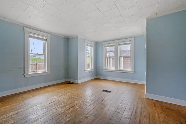 $350,000 | 376 Portland Street, St. Johnsbury, VT 05819