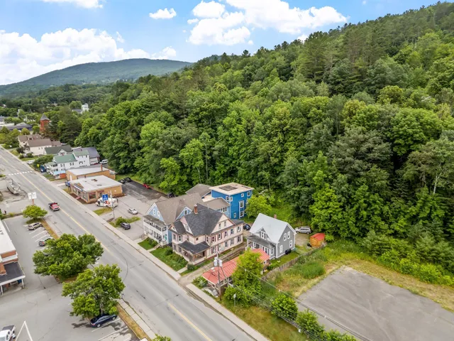$350,000 | 376 Portland Street, St. Johnsbury, VT 05819
