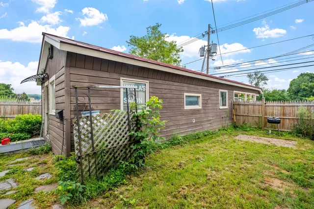 $350,000 | 376 Portland Street, St. Johnsbury, VT 05819