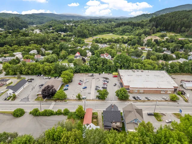 $350,000 | 376 Portland Street, St. Johnsbury, VT 05819