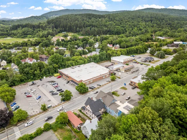 $350,000 | 376 Portland Street, St. Johnsbury, VT 05819