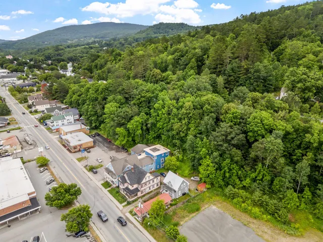 $350,000 | 376 Portland Street, St. Johnsbury, VT 05819