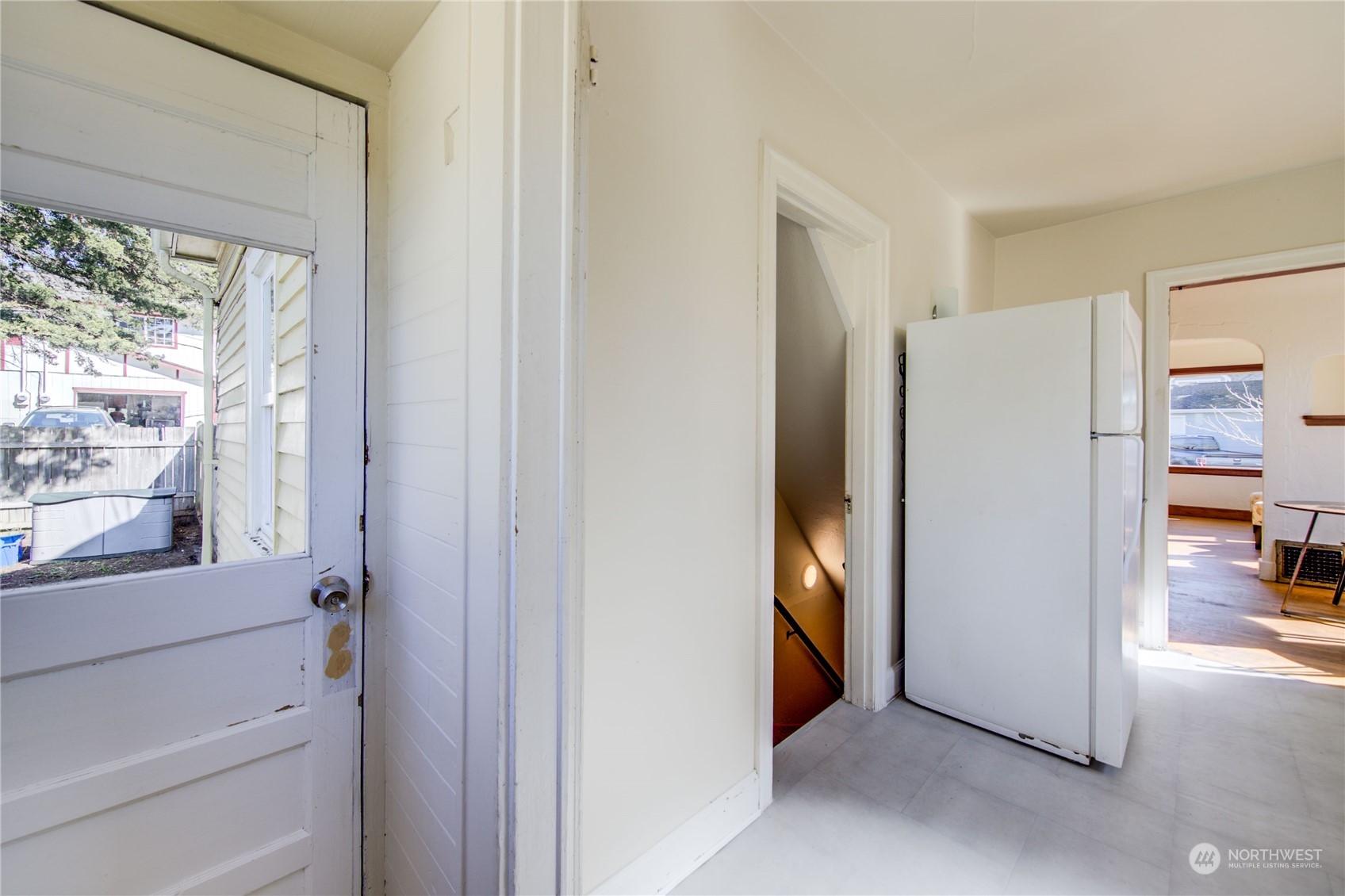 2018 11th Street Bremerton, WA 98337 - Photo 19 of 35 a view of hallway with furniture and a window