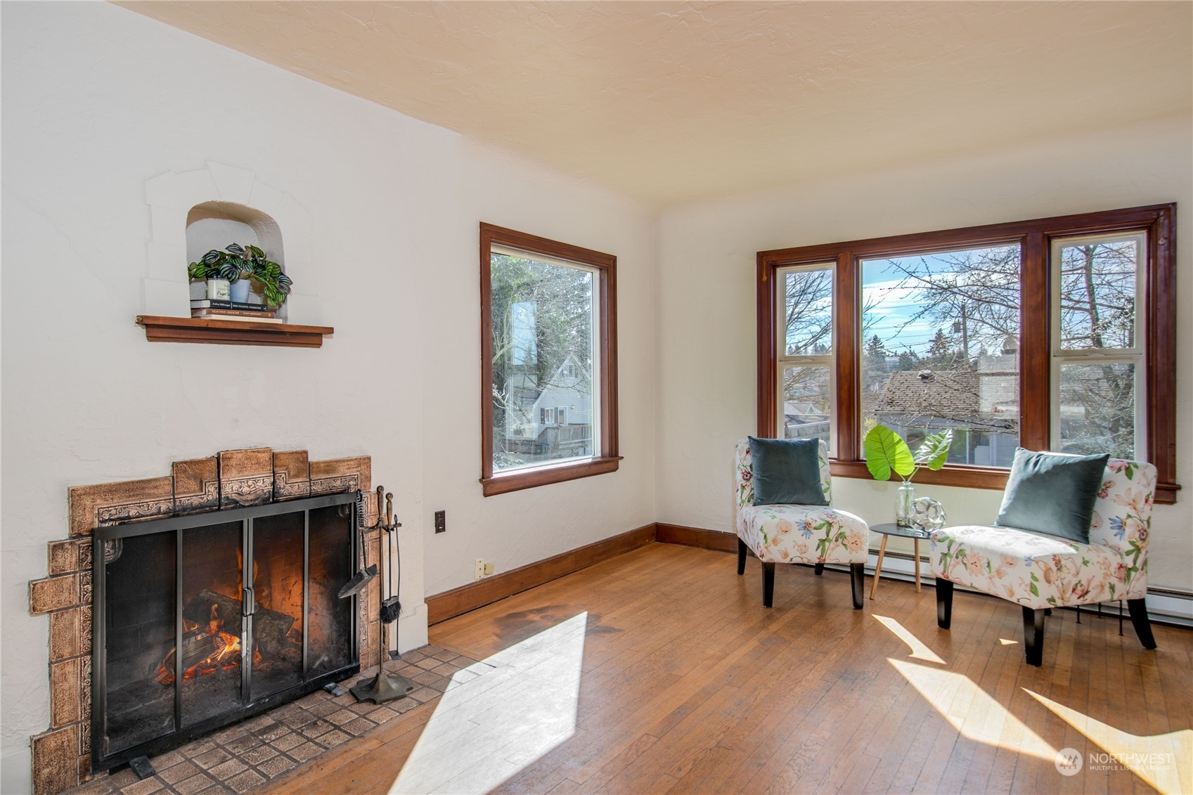 2018 11th Street Bremerton, WA 98337 - Photo 10 of 35 a living room with furniture and a window