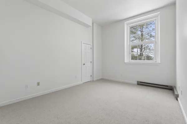 $380,000 | 245 Broadway, Unit 202, South Portland, ME 04106