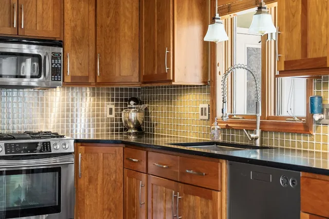 $359,900 | 9 Standish Drive, Apalachin, NY 13732