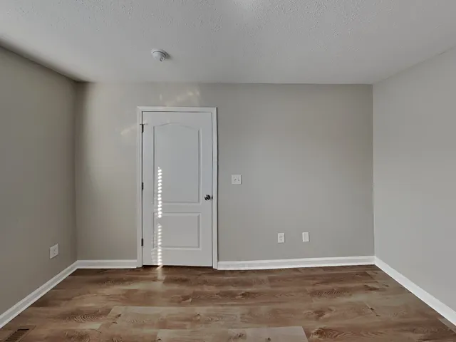 $1,979 | 531 Winning Drive, Columbia, TN 38401