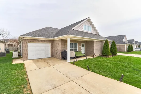 $247,000 | 2645 Orleans Trace, Evansville, IN 47715