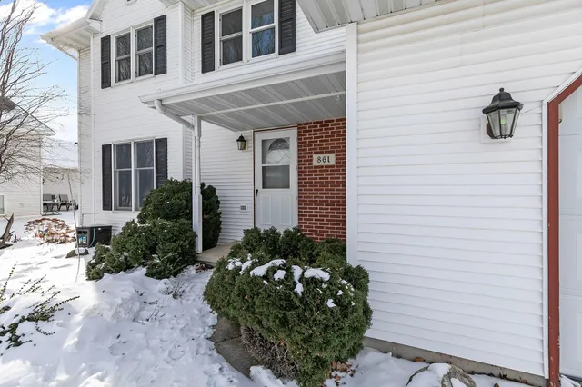 $399,000 | 861 Carissa Court, Omro, WI 54963