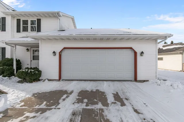 $399,000 | 861 Carissa Court, Omro, WI 54963