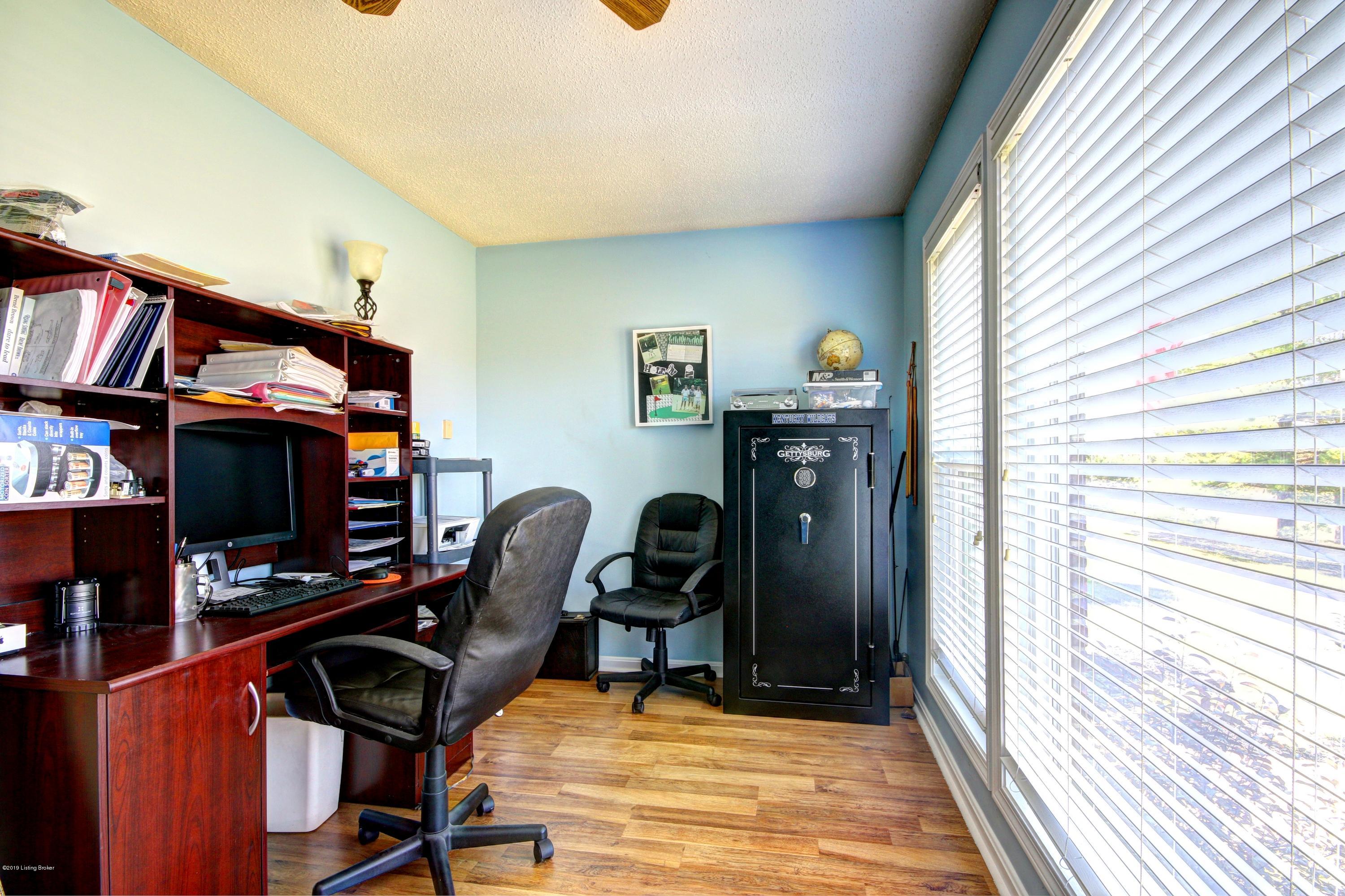 876 Eminence Road Eminence, KY 40019 - Photo 37 of 93 Master Bonus Area!!