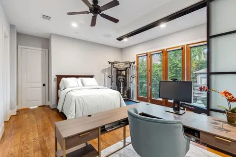 $1,250,000 | 815 East 27th Street, Houston, TX 77009