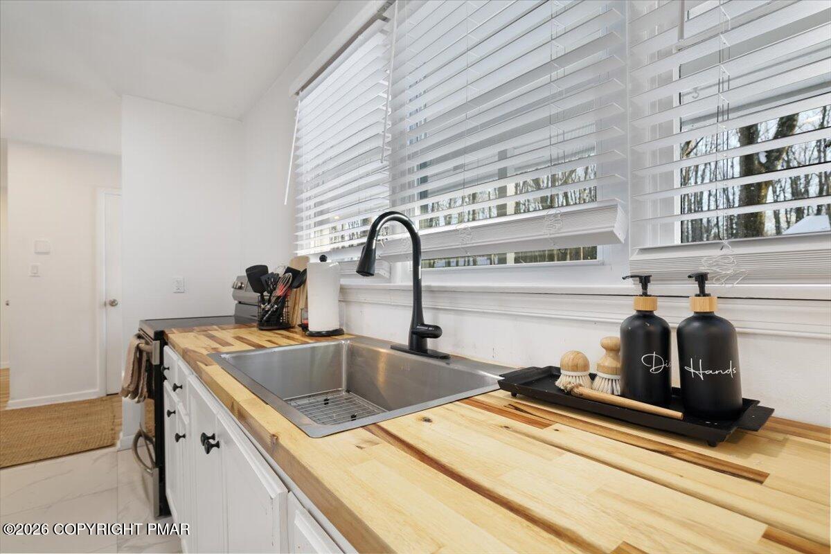 110 Linden Loop Pocono Summit, PA 18346 - Photo 16 of 55 32-RBP50401