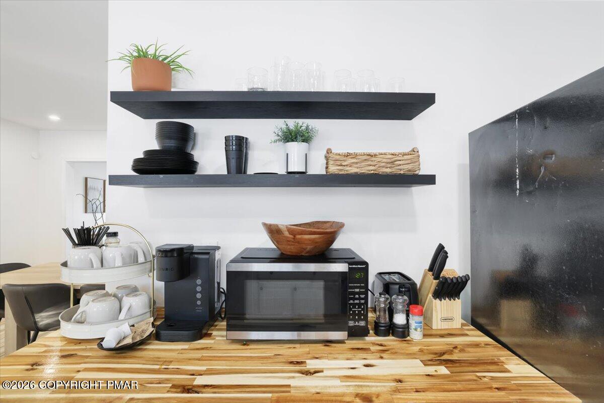 110 Linden Loop Pocono Summit, PA 18346 - Photo 17 of 55 31-RBP50406